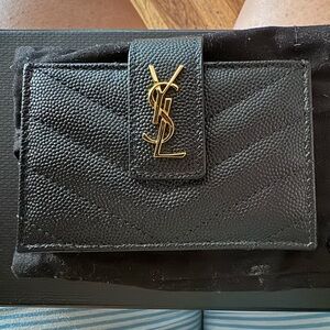 Saint Laurent - CASSANDRE MATELASSÉ BUSINESS CARD HOLDER